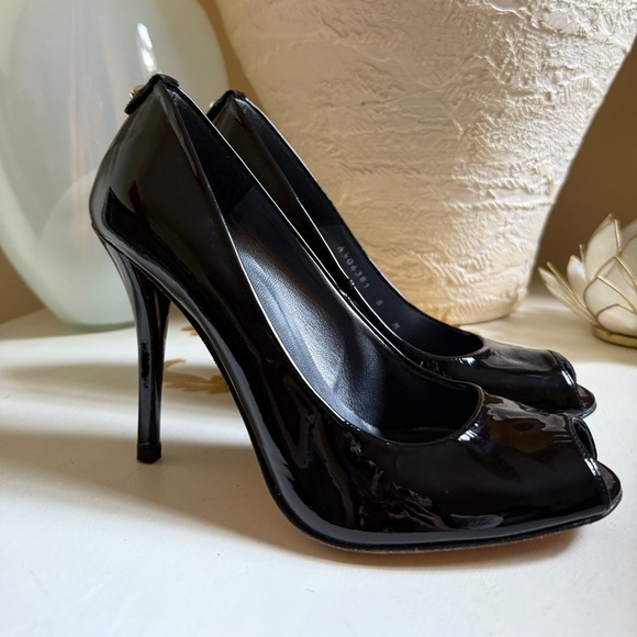 Stuart Weitzman Heels Black Patent Leather Peep Toe Heel Pumps Size 8 - Picture 10 of 10